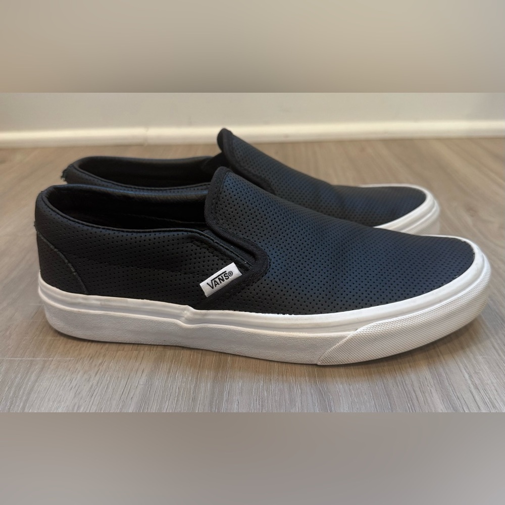 Vans Classic Slip-On Black Perforated Leather Sneakers Women’s 7.5 Men’s 6